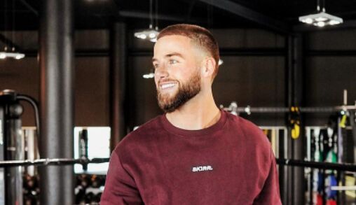 Oeh: Donny Roelvink showt zijn body na 5 weken intensief trainen