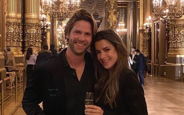 Zien: Tortelduifjes Thomas en Merel hebben het erg gezellig samen