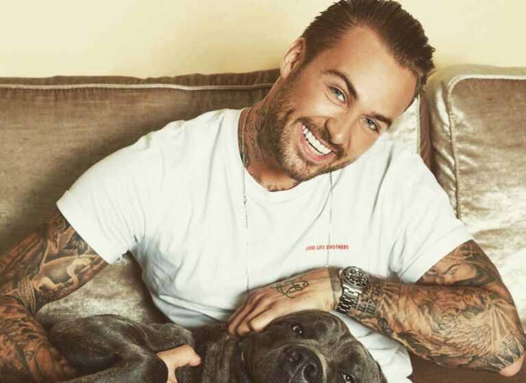 Heftig: Dave Roelvink voor het eerst openhartig over opname in kliniek door drank- en drugsverslaving