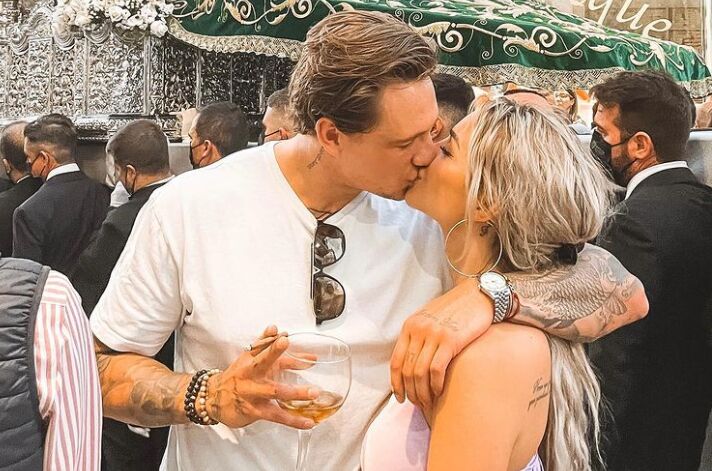 Omg! Jaimy Dorenbosch vraagt vriendin Mira Soeteman ten huwelijk!