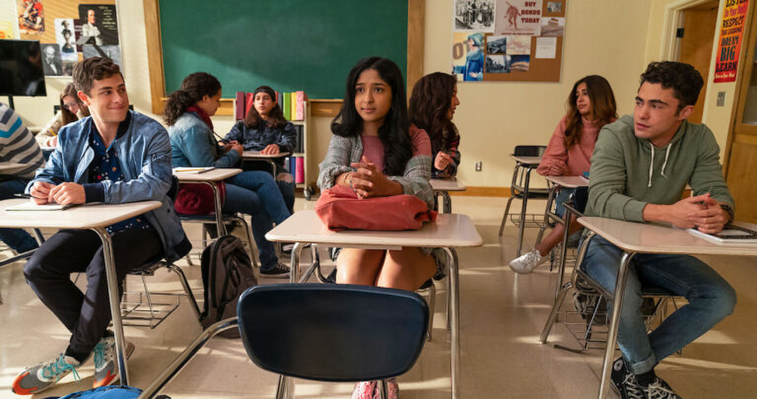 Dit is alles wat we weten over seizoen 3 van Never Have I Ever