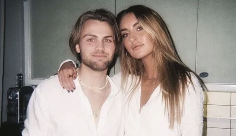 OMG! Gaat Rijk Hofman zich identificeren als vrouw?