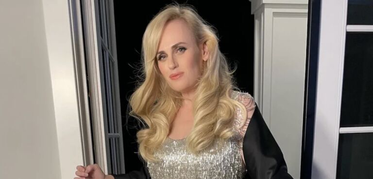 Shocking! Rebel Wilson werd door Australische krant gedwongen om uit de kast te komen