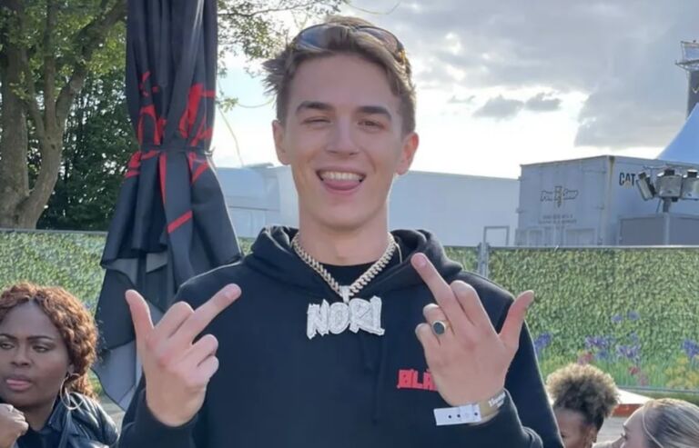 Wil je zien! Zo zag Antoon er vroeger uit