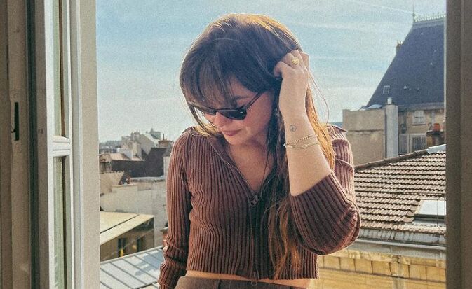 Abbey Hoes reageert op haatreacties na winnen van FHM award: &lsquo;Ik zou mijn hond er nog vanaf trekken&rsquo;