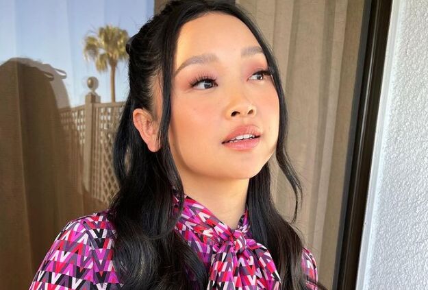 Lana Condor, bekend als Lara Jean Covey, zal de hoofdrol gaan spelen in d&eacute;ze nieuwe Netflix-serie!