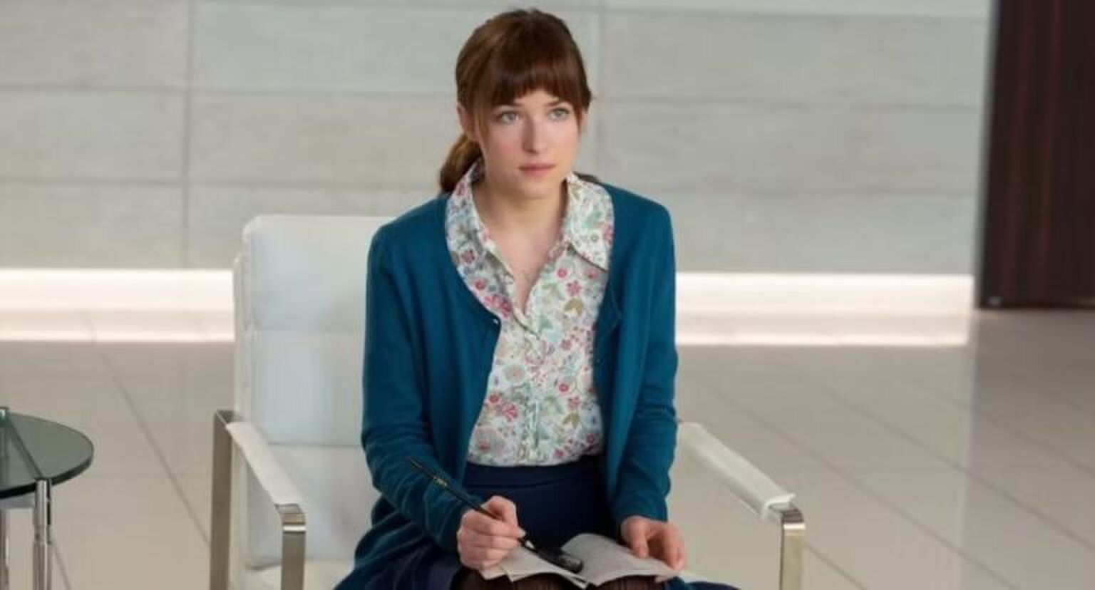 vrouw in nette kleding op sollicitatiegesprek