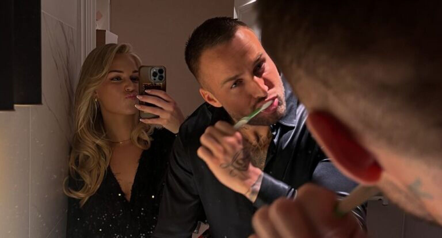 Badkamerselfie van Marijn en Dave.