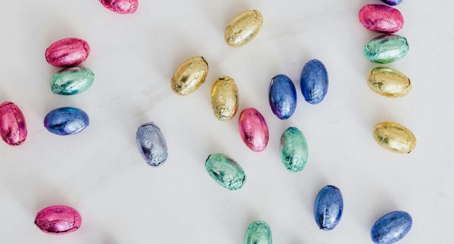 Gekleurde paaseitjes.