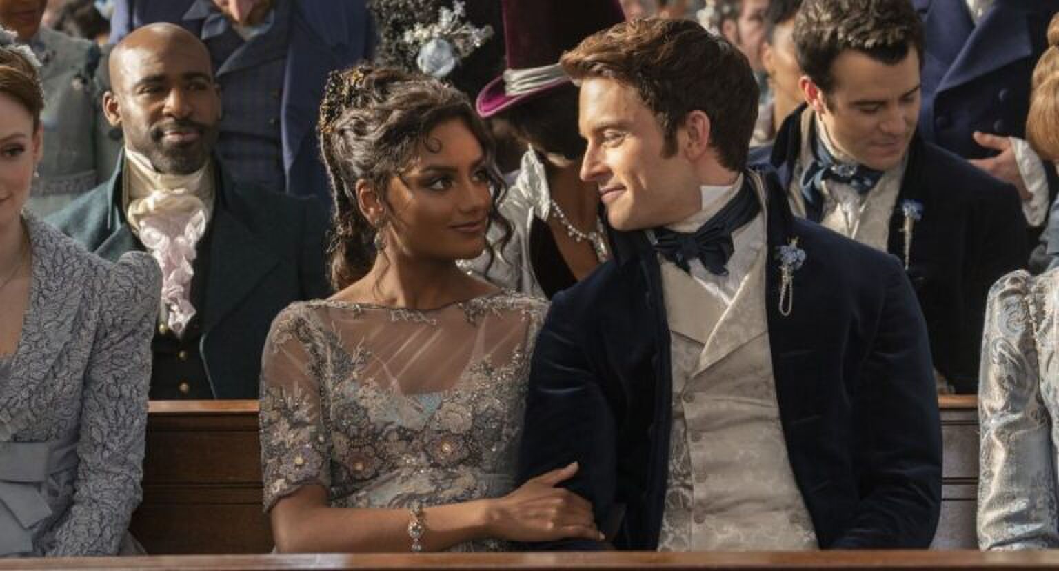 Anthony en Kate kijken elkaar liefdevol aan.