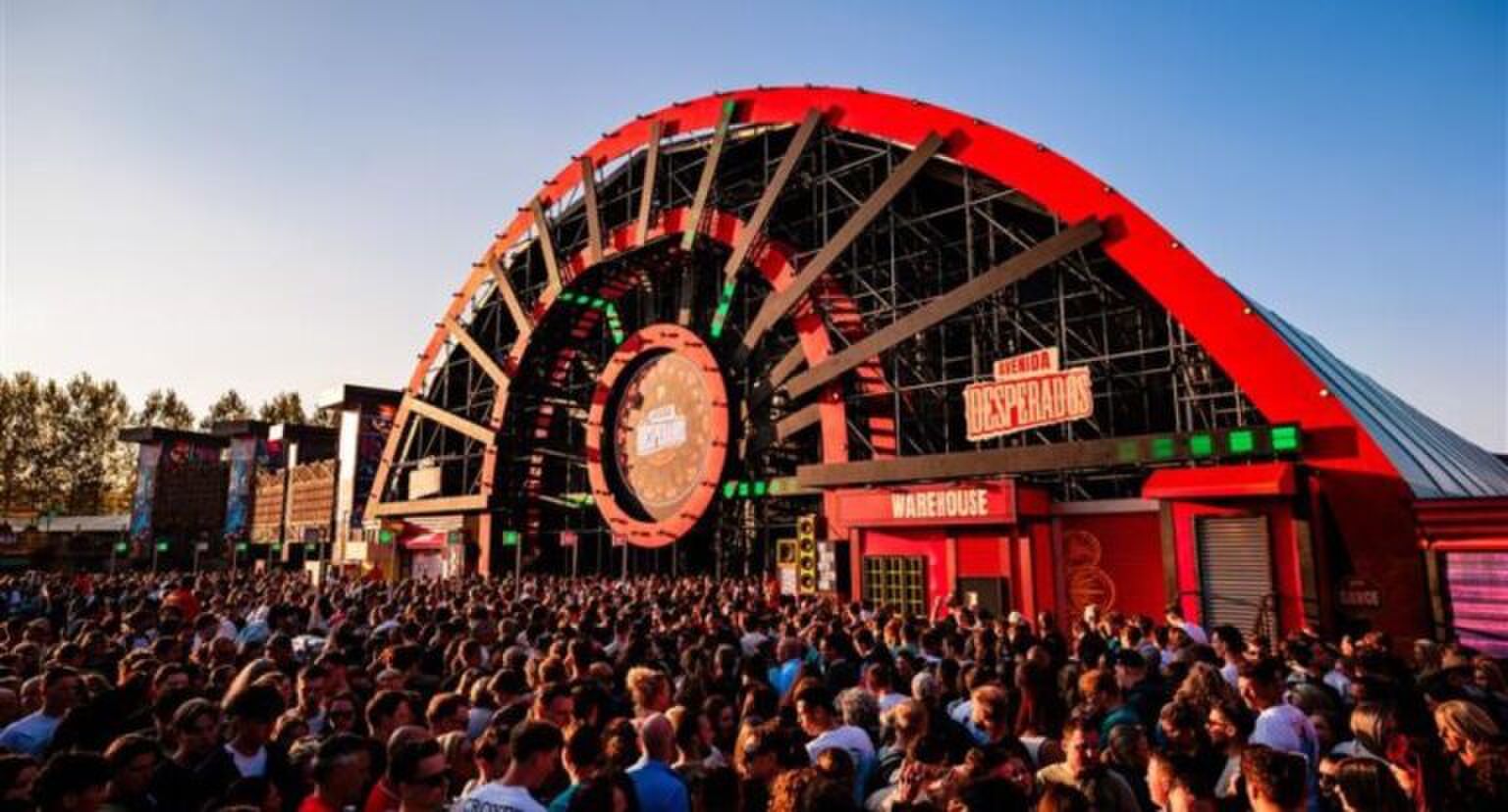 Groot festivalterrein.