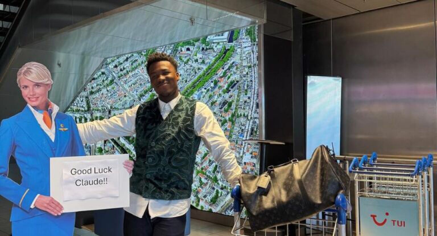 Claude is onderweg naar Basel voor het Eurovisie Songfestival.