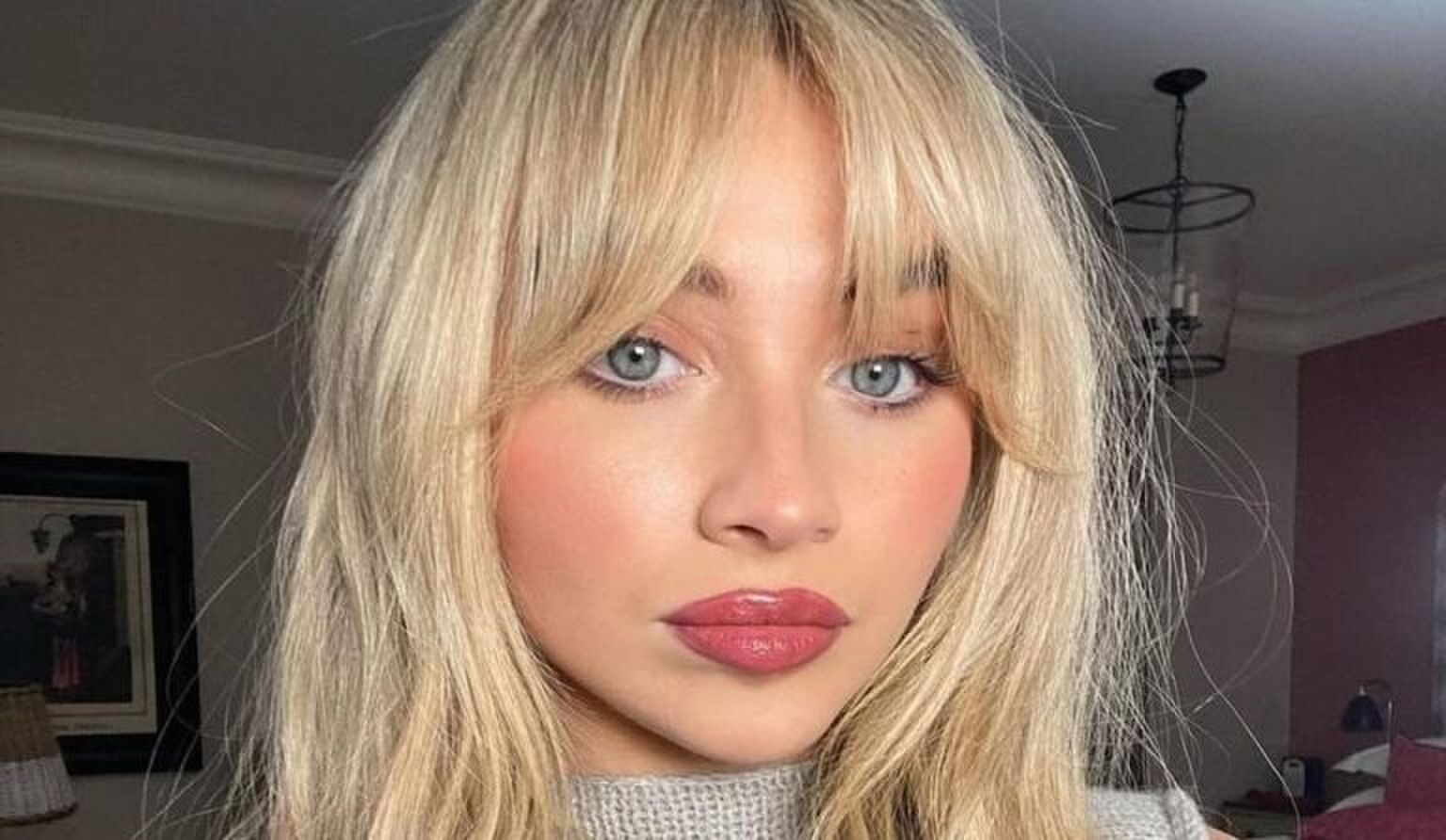 sabrina carpenter airbnb