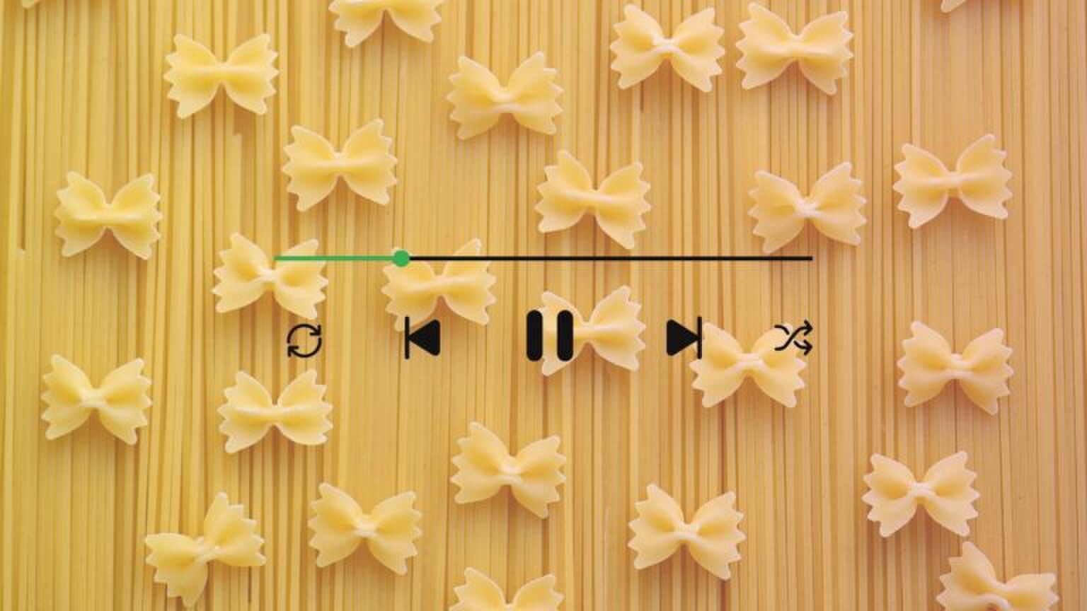 Illustratie van pasta en een nummer dat afspeelt.