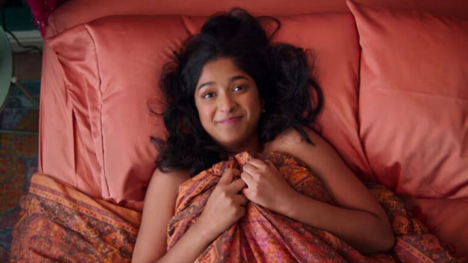 meisje onder haar deken