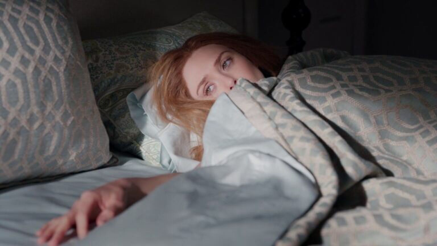 Wanda ligt verstrooid in bed.