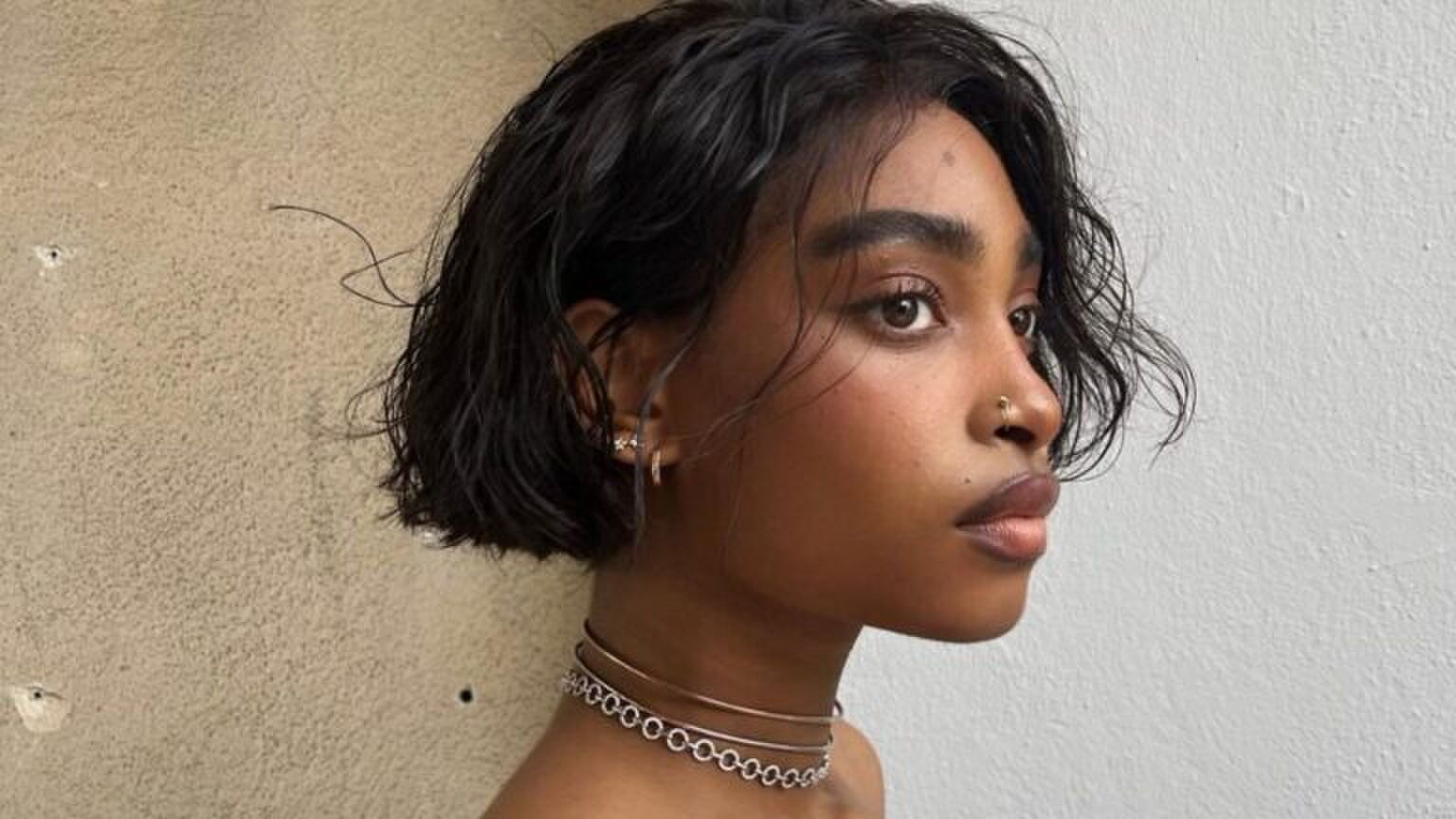 Een vrouw met een Britpop bob.