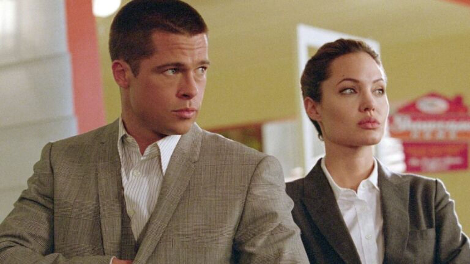Angelina Jolie en Brad Pitt in Mr. & Mrs. Smith.