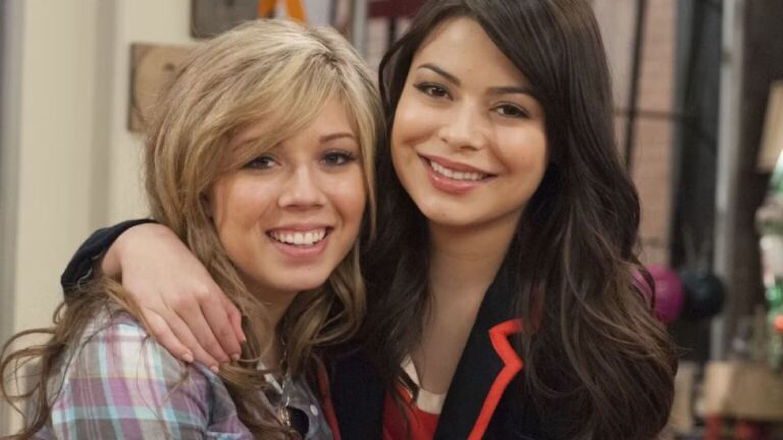 Sam en Carly uit iCarly.