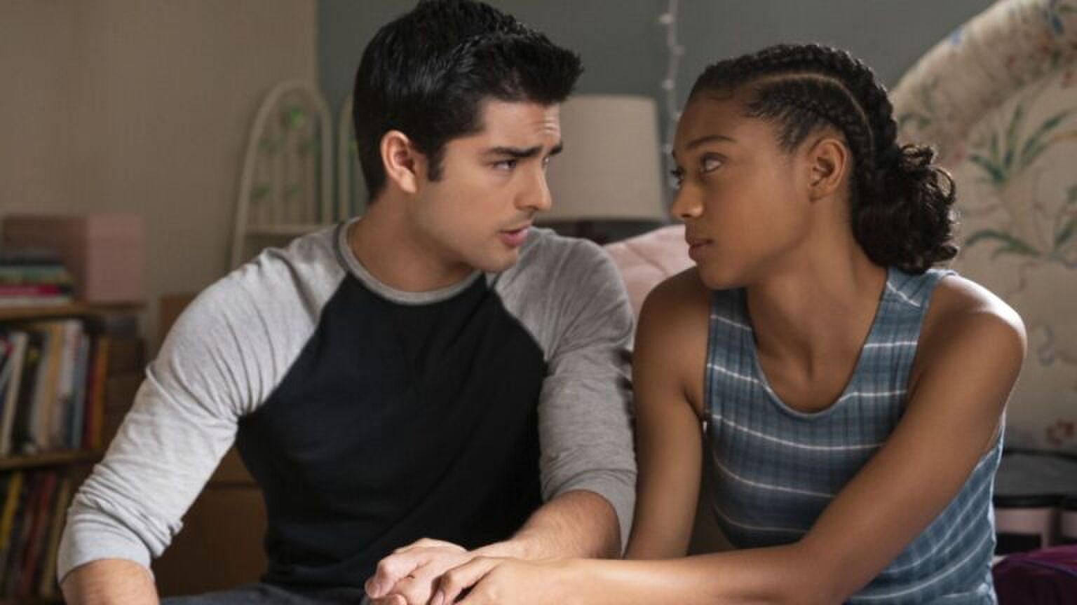 Cesar en Monse van On My Block.