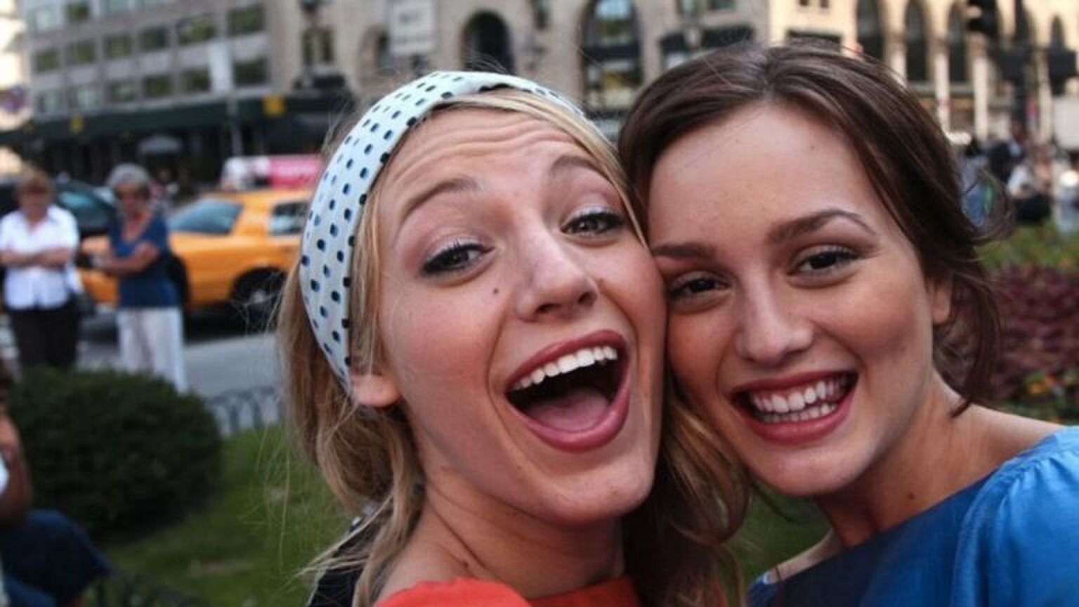 Selfie van Blair en Serena van Gossip Girl.