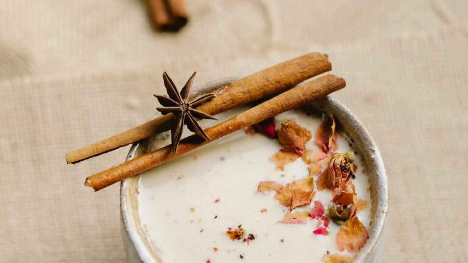 Een chai latte.