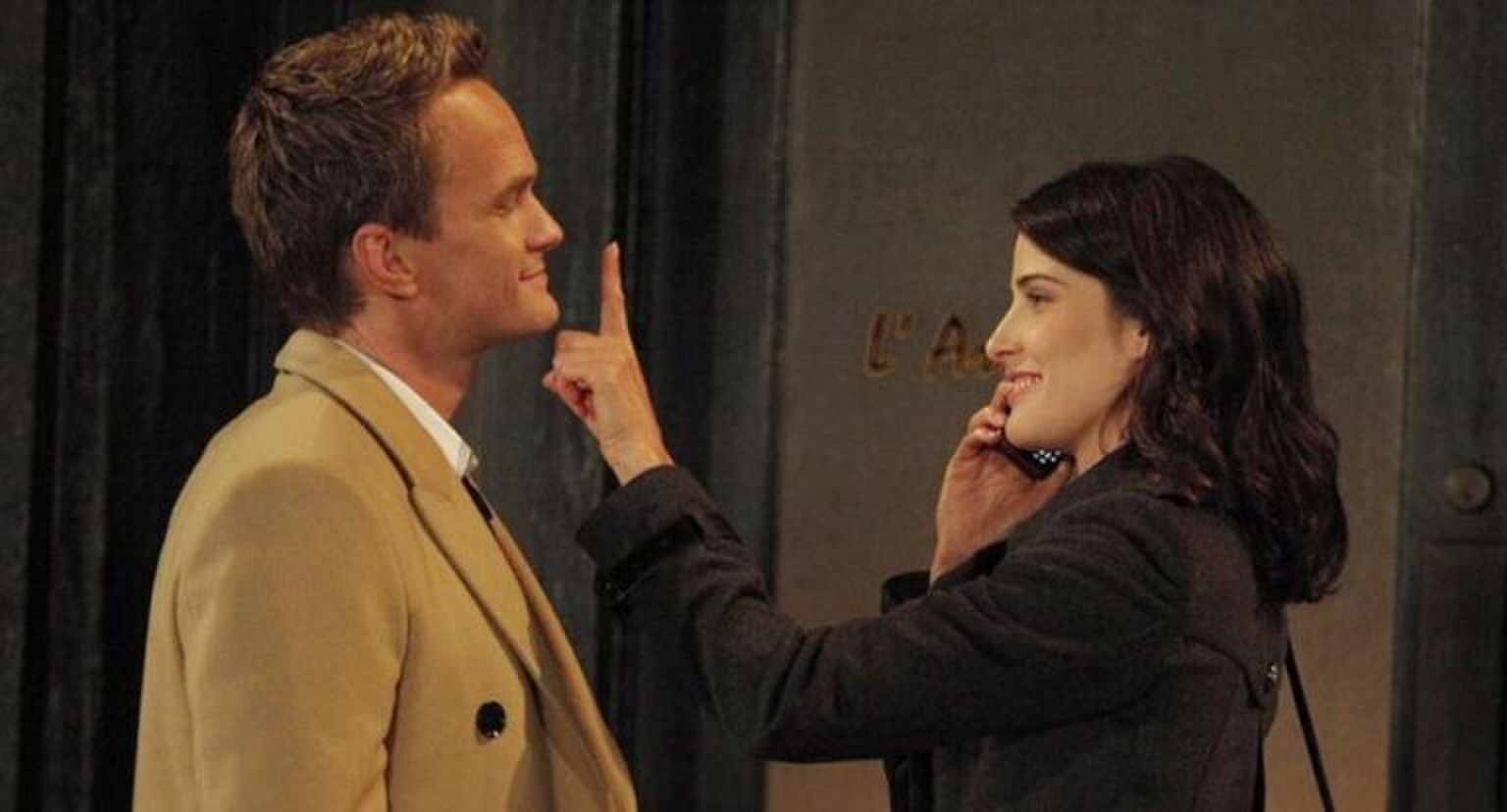 Barney en Robin in How I Met Your Mother.