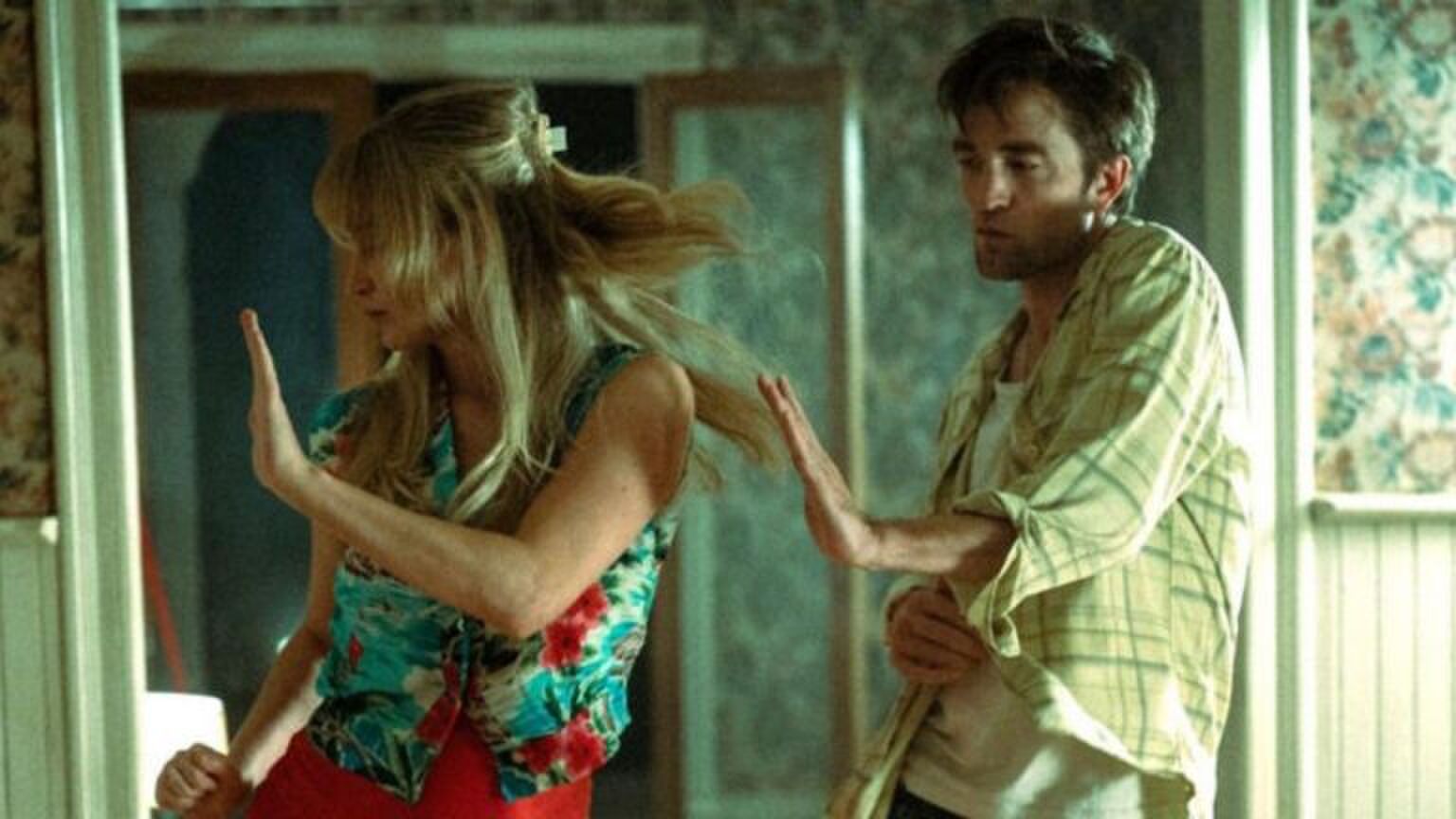 Jennifer Lawrence en Robert Pattinson in Die, My Love.