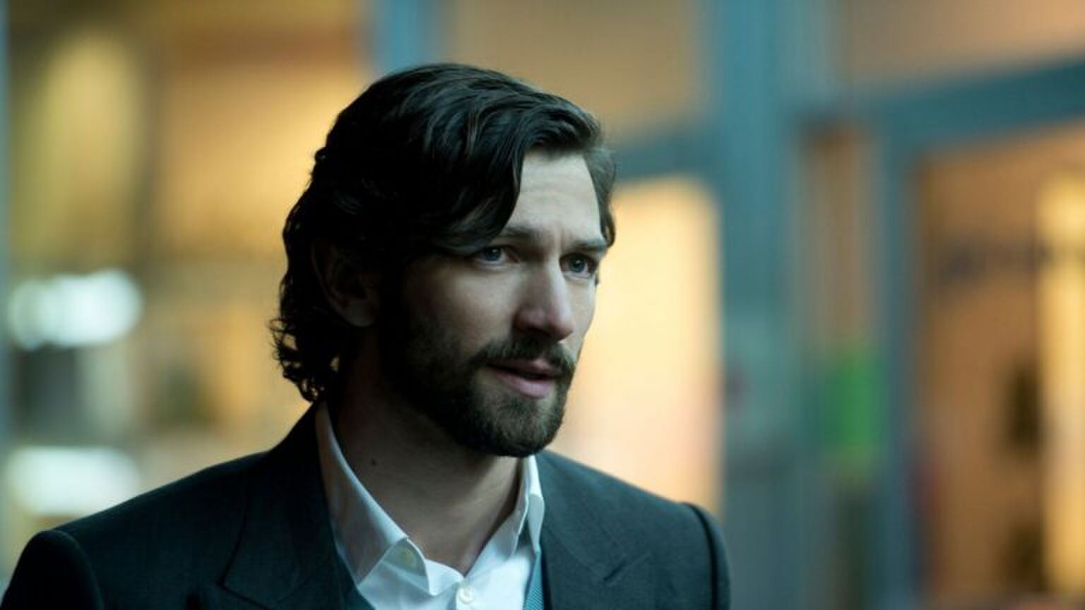 Michiel Huisman in The Age Of Adaline.