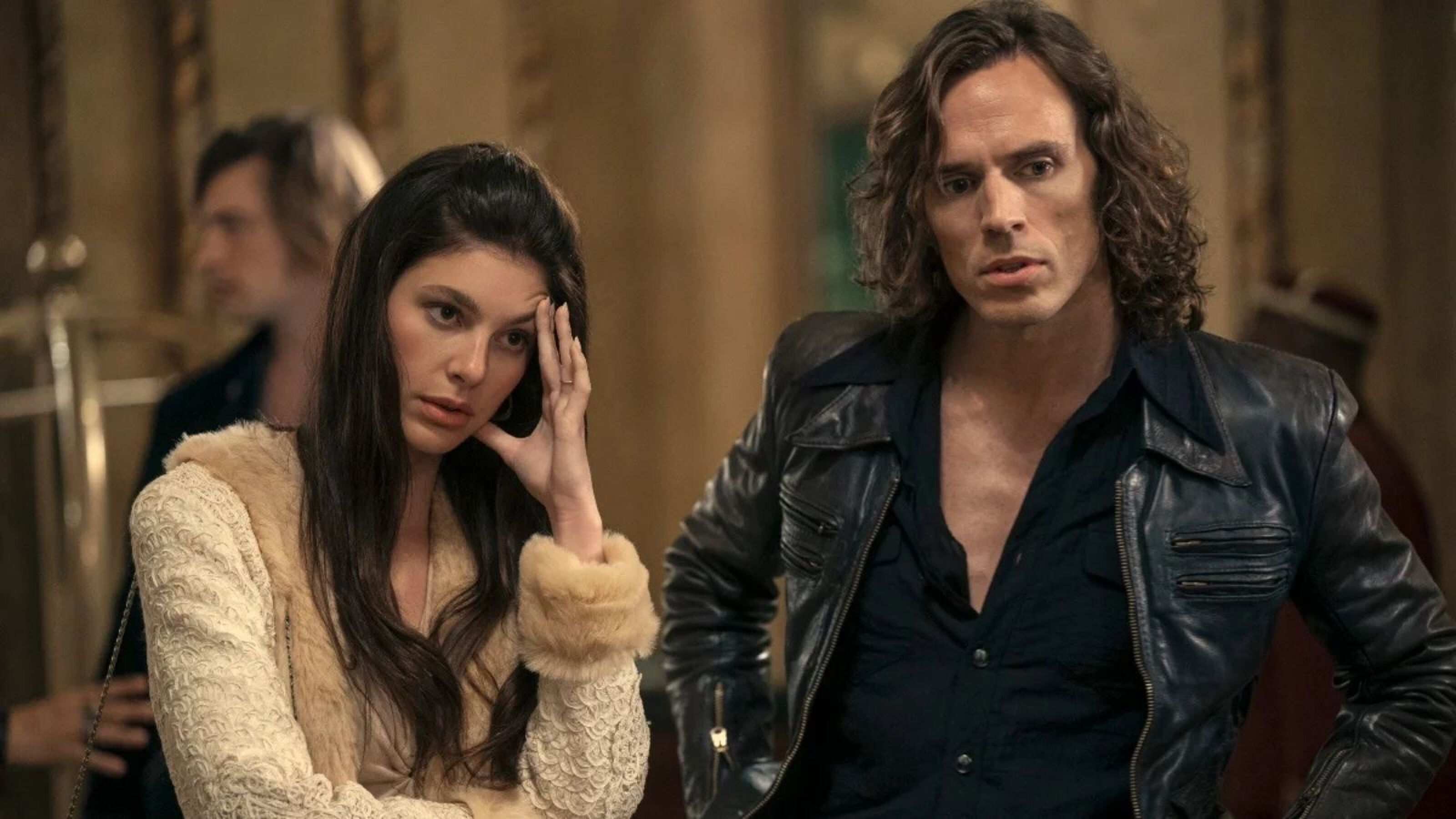 Billy Dunne en Camila Alvarez uit Daisy Jones And The Six.