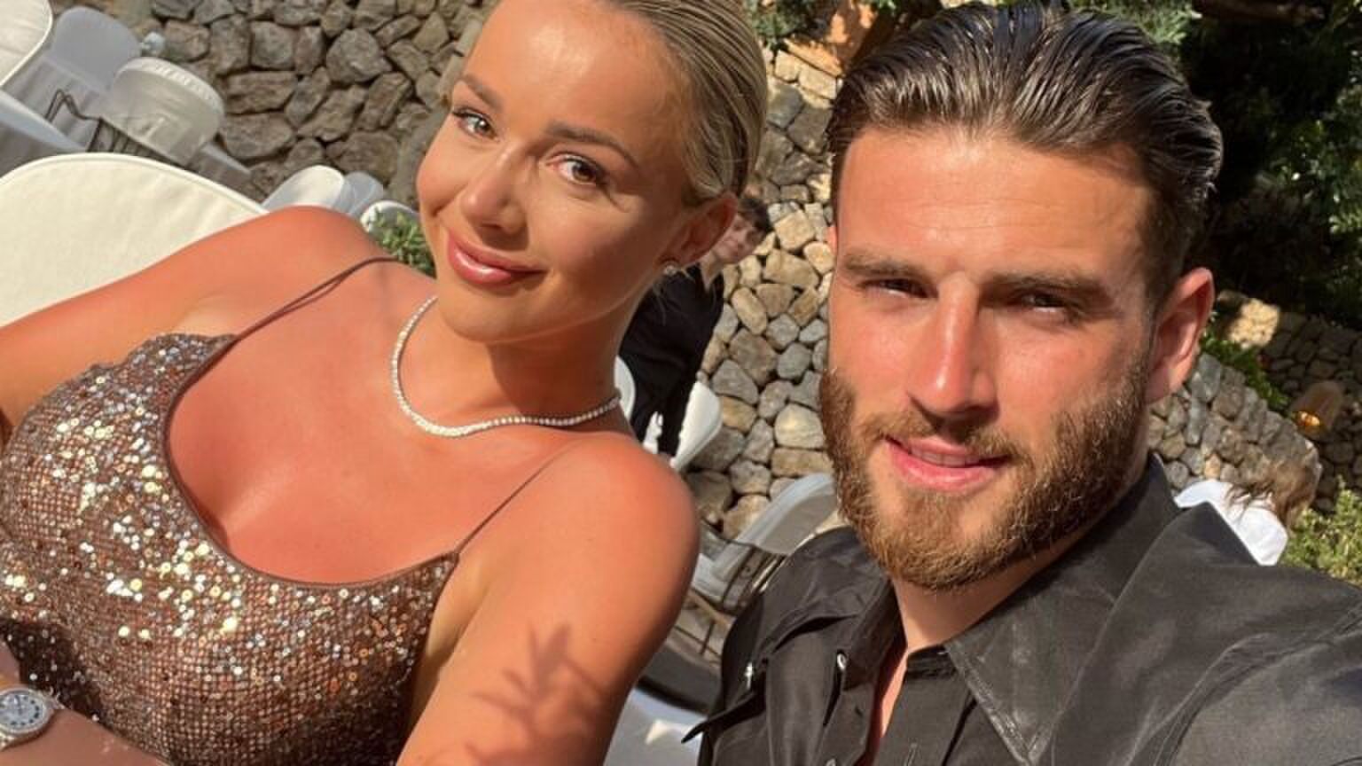 Emma Heesters en Wesley Hoedt.