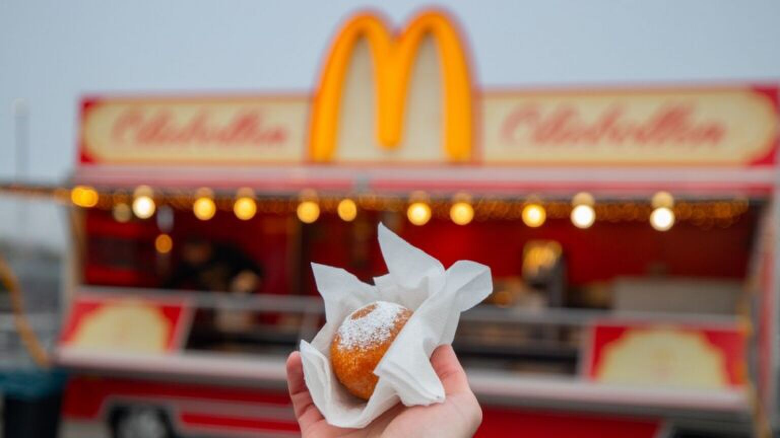 De oliebollenkraam van McDonald's