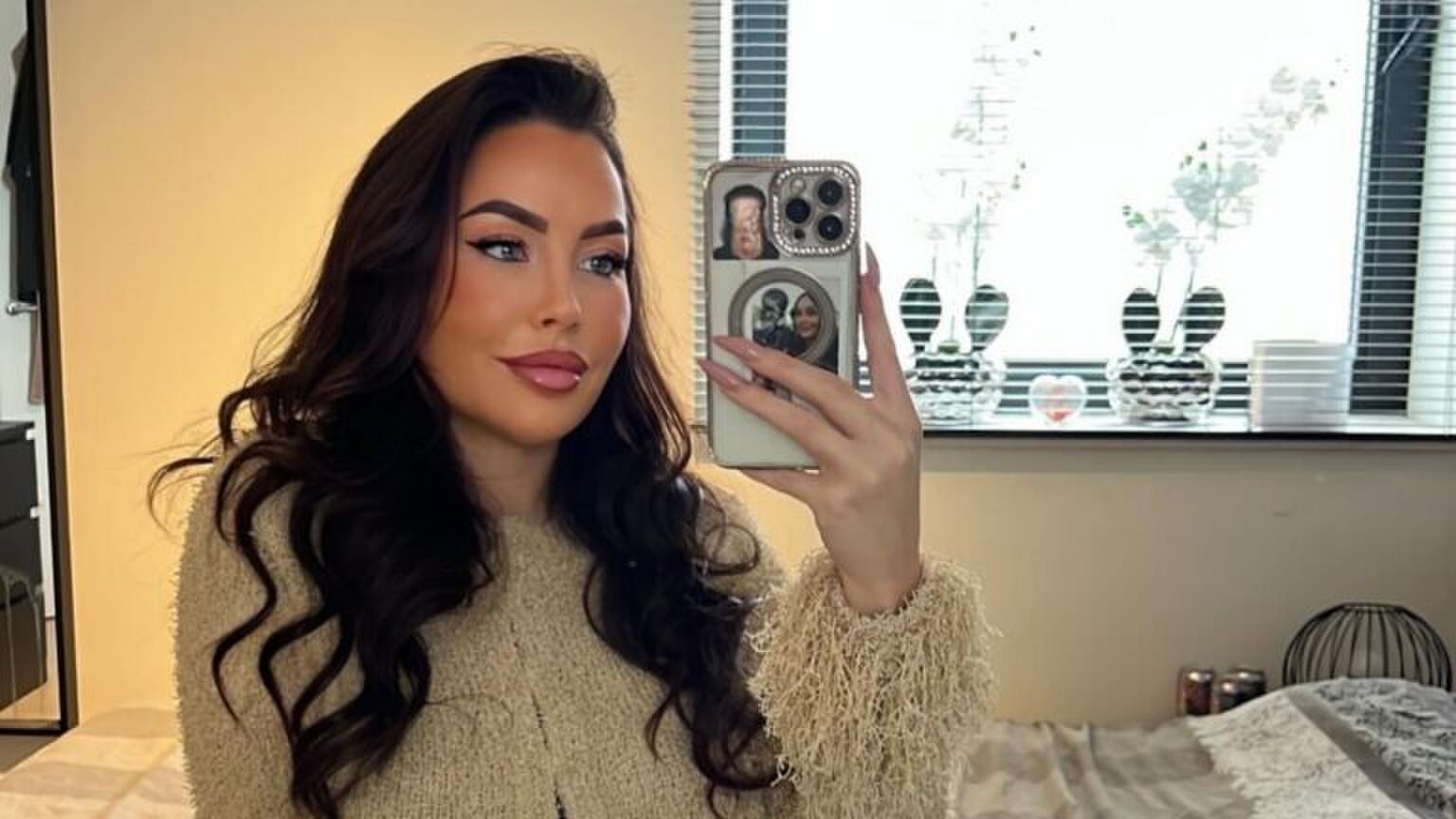 Een spiegelfoto van Esmee Ipema.