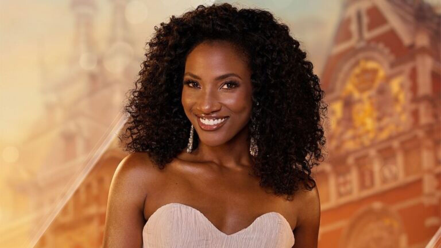 Cast-foto van Cherry-Ann Person uit de Real Housewives of Amsterdam.