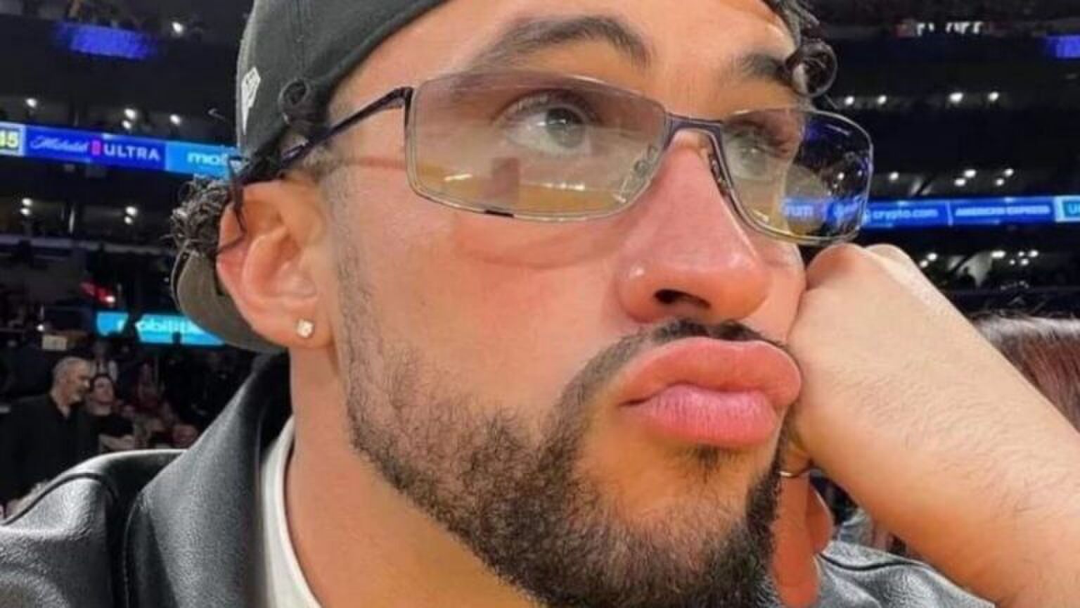 Selfie van Bad Bunny.