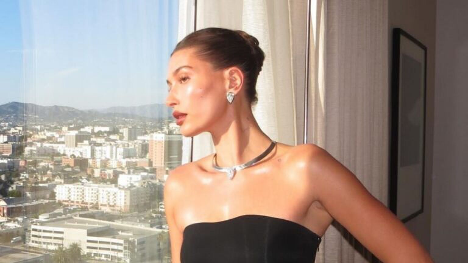 Foto van Hailey Bieber.