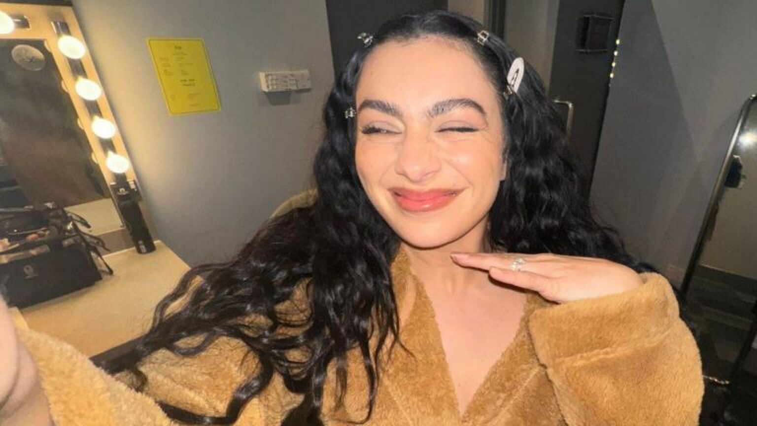 Een selfie van Charli XCX