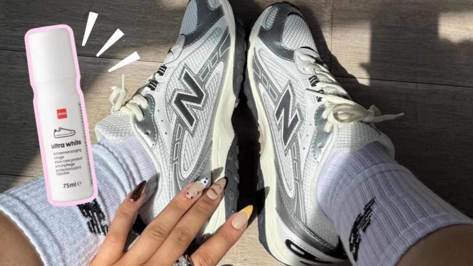 Foto van witte sneakers met het schoenverzorging 75 ml ultra wit-product van HEMA ervoor.