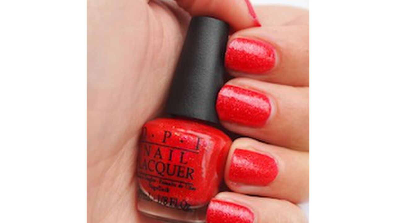 Illustratie voor: Test: O.P.I Couture de Minnie