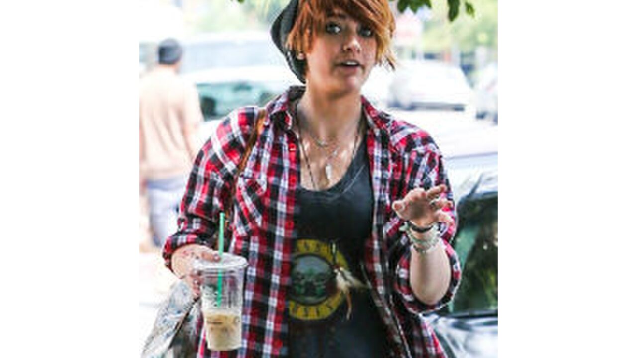 Illustratie voor: Paris Jackson doet poging tot zelfmoord door pesten