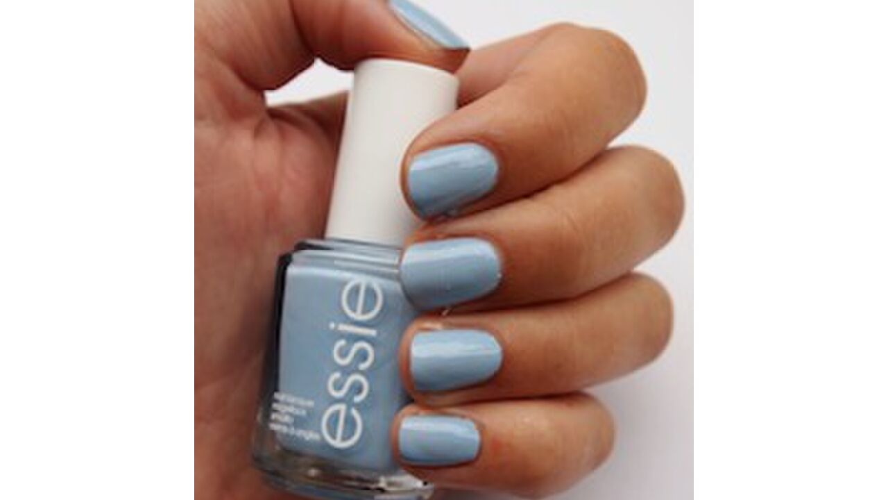 Illustratie voor: Test: De nieuwe zomercollectie van Essie: Naughty Nautical