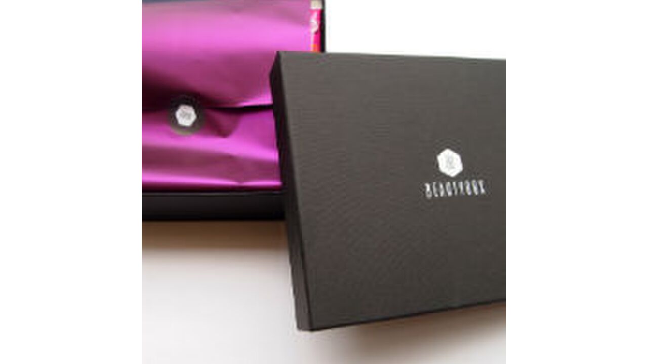 Illustratie voor: Summer Essentials in de Beautybox