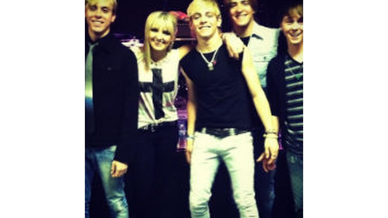 Illustratie voor: Maak kennis met de band R5