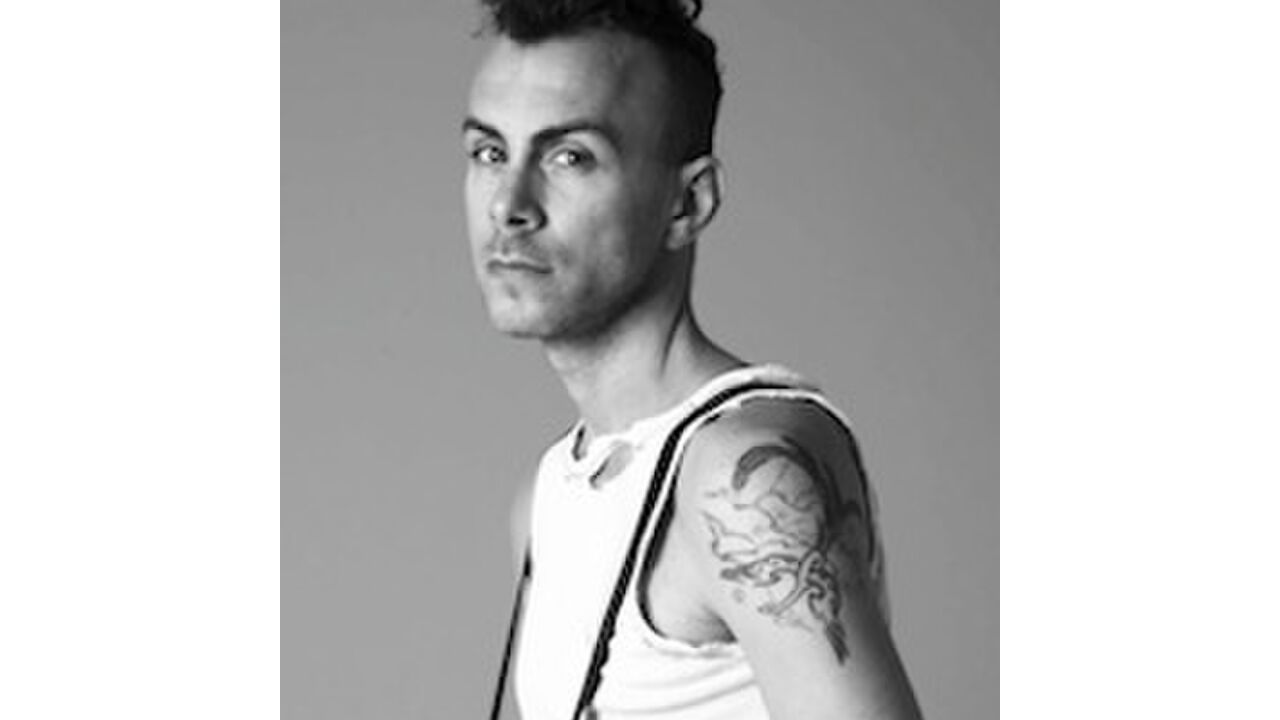 Illustratie voor: Win: 3×2 kaarten Asaf Avidan in Paradiso [afgelopen]
