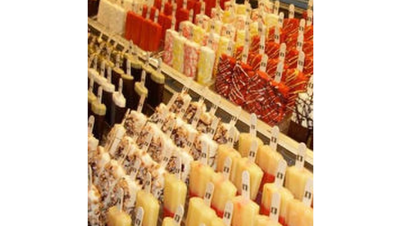 Illustratie voor: Gelato on a stick