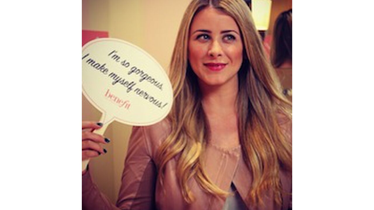 Illustratie voor: We love: Lo Bosworth op YouTube