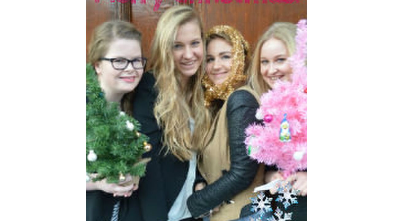 Illustratie voor: Video: Fijne Kerstdagen namens Girlscene!