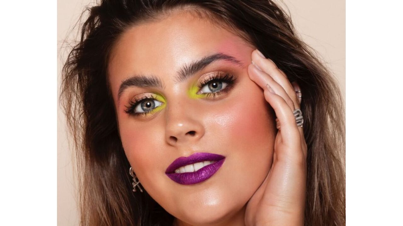 Illustratie voor: Beauty trend alert: oogschaduw in je binnenste ooghoek