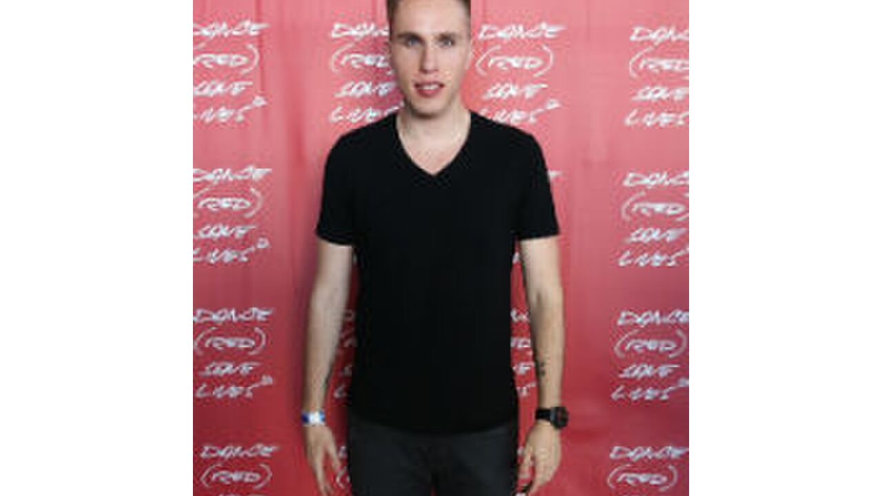 Illustratie voor: VIDEO: Vuurwerkshow Nicky Romero gaat fout