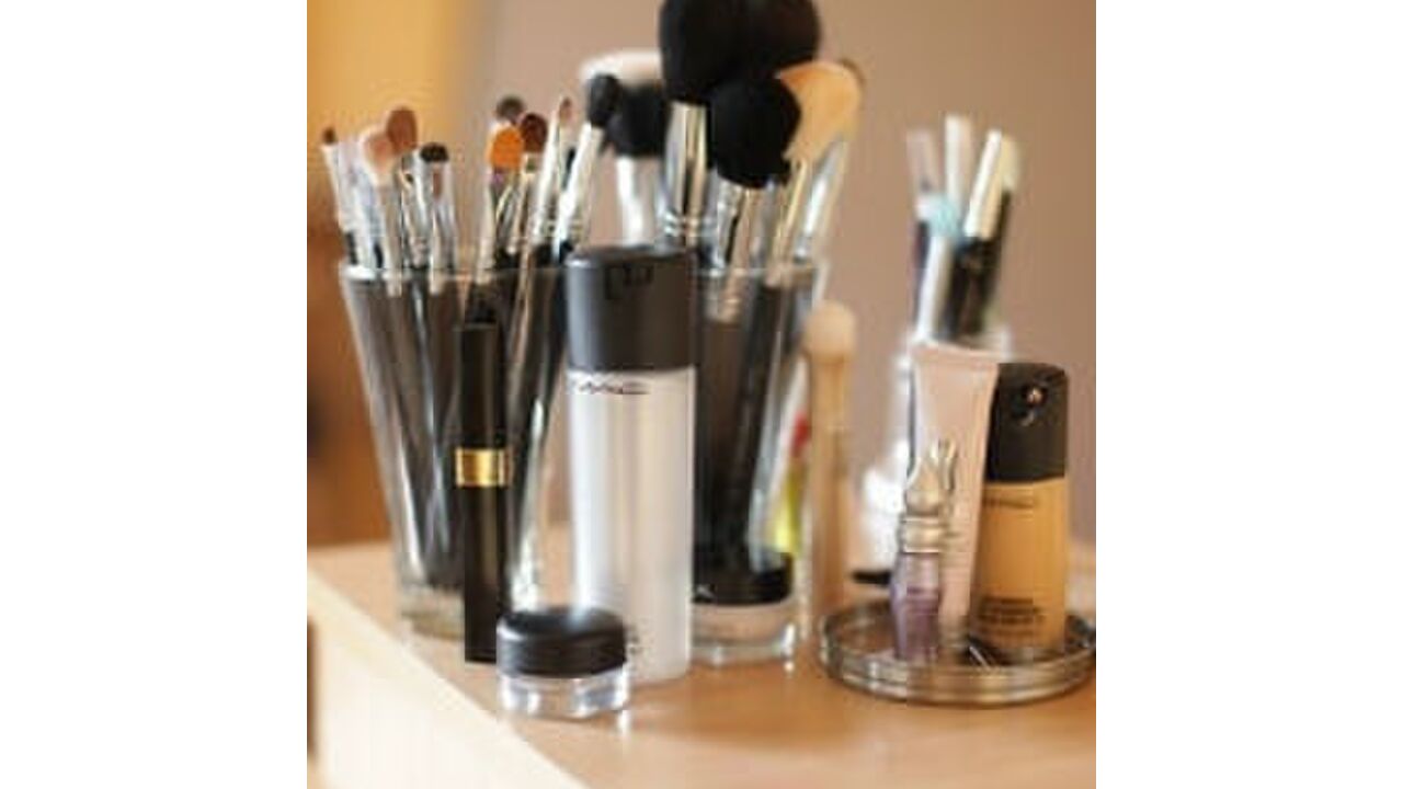 Illustratie voor: 5 musthave make-up kwasten